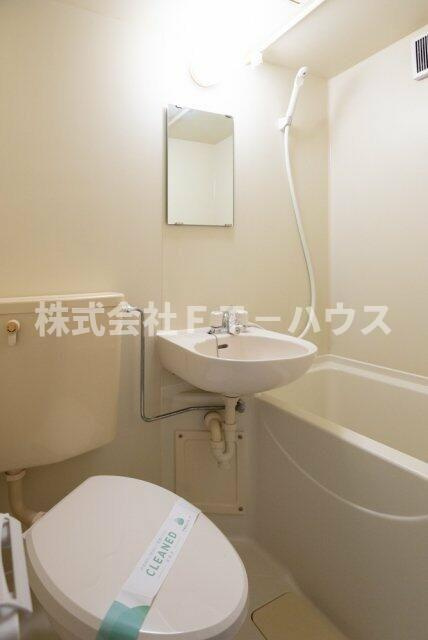 シティクレスト壱番館の浴室