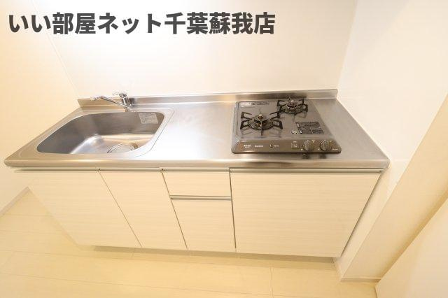 グレイス千葉中央Ⅱのキッチン|コンパクトなキッチンで掃除もラクラク
