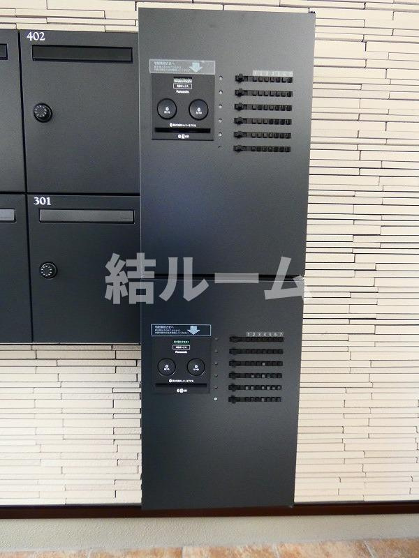 北区豊島１丁目の賃貸マンションのエントランス