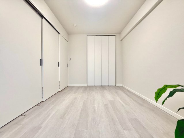ライオンズガーデンヒルズ上大岡の洋室|静かな環境で落ち着いた時間を過ごせる、プライベート性の高い洋室となっています。