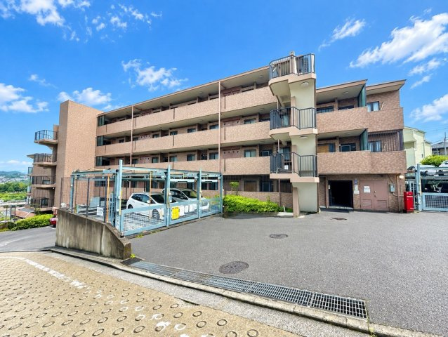 ライオンズガーデンヒルズ上大岡の外観|住まいの価値を高める美しい外観デザイン。