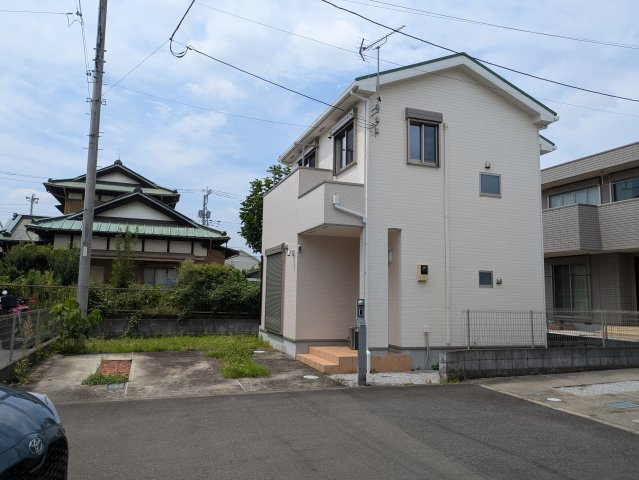 厚木市山際の外観