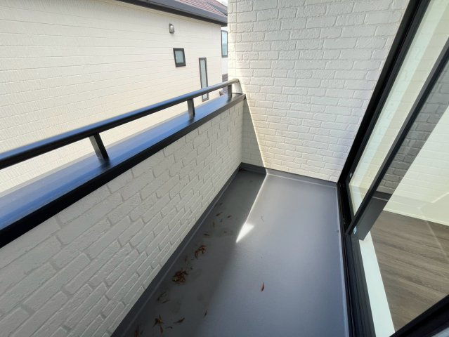 読谷村高志保新築戸建て　1号棟（全2棟）のバルコニー