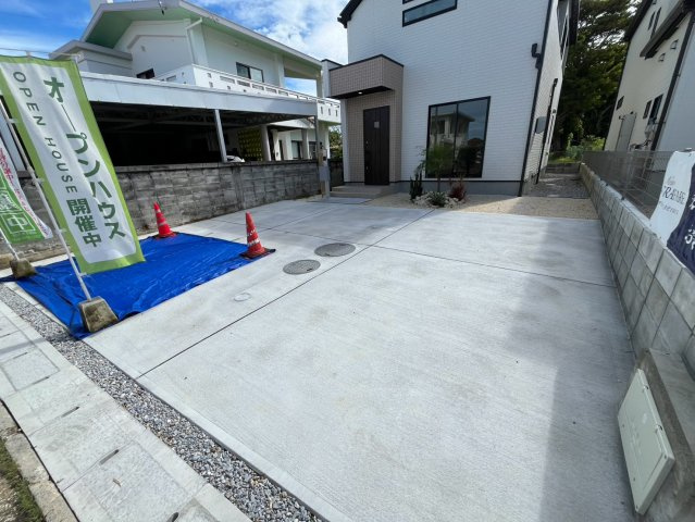読谷村高志保新築戸建て　1号棟（全2棟）の外観