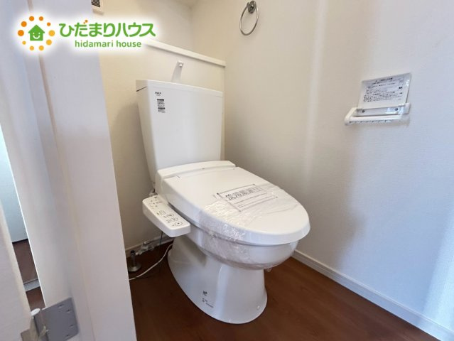 上尾市本町2期　新築戸建　01のトイレ
