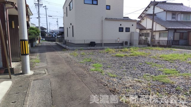 ６７２９９　岐阜市鷺山土地の外観