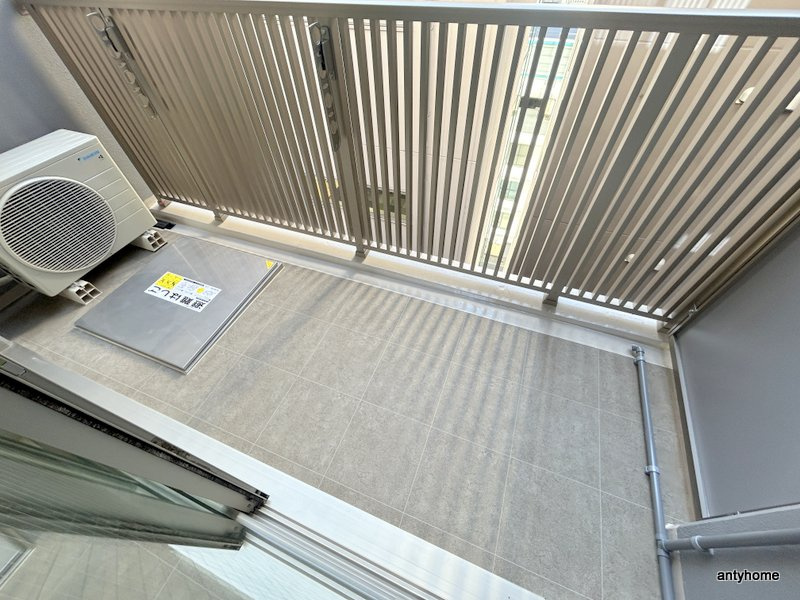 アーバネックス堺筋本町　仲介手数料無料のバルコニー