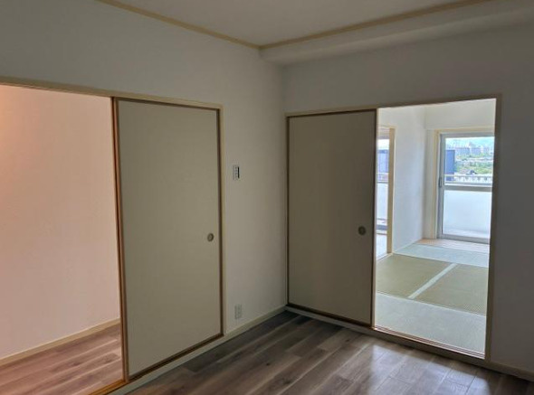 枚方ハイツ7号棟の洋室|洋室6.0帖
■物件内覧・資金計画相談・住宅ローン相談、リフォーム相談、お問合せ受付中■
※当日・翌日のご内覧、ご相談はお電話でのお問合せがスムーズです！