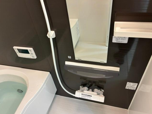 枚方ハイツ7号棟の浴室|ユニットバス
■物件内覧・資金計画相談・住宅ローン相談、リフォーム相談、お問合せ受付中■
※当日・翌日のご内覧、ご相談はお電話でのお問合せがスムーズです！