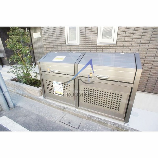 ドヌール長崎のその他共用部分|敷地内ゴミ置き場です。