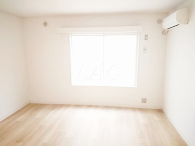 【居間・リビング】 | キャレット中町 | 洋室のお部屋です。
