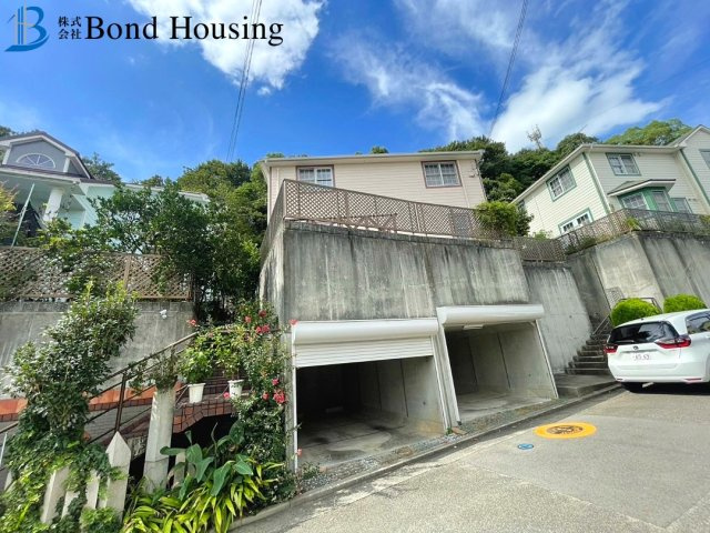 リフォ済み・敷地６４坪・２台駐車可・大久保町西脇　中古戸建の前面道路含む現地写真