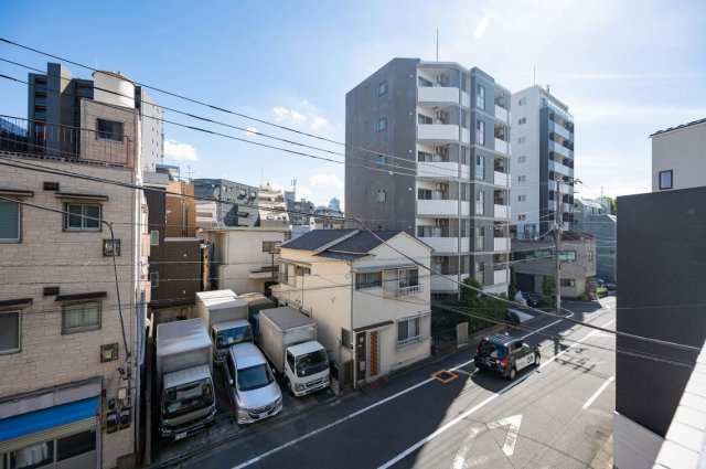 デュオ・スカーラ早稲田の展望|デュオ・スカーラ早稲田：角部屋につき通風も良好です！