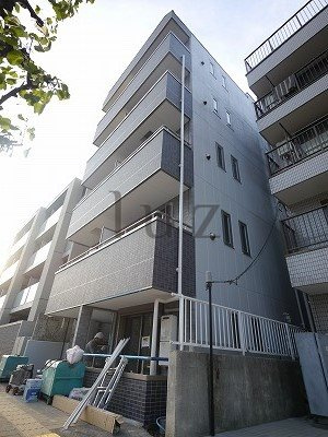 リブリカーサ横浜三ッ沢の外観