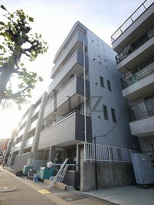 リブリカーサ横浜三ッ沢の外観