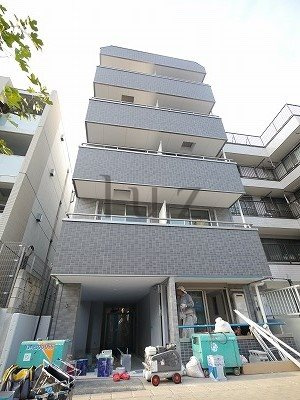 リブリカーサ横浜三ッ沢の外観