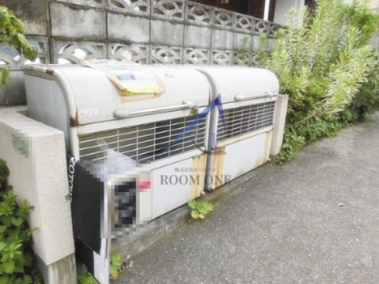 エスポワール弦巻のその他共用部分|敷地内ごみ置き場です。