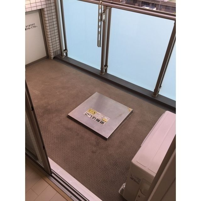 コンフォリア神田神保町のバルコニー