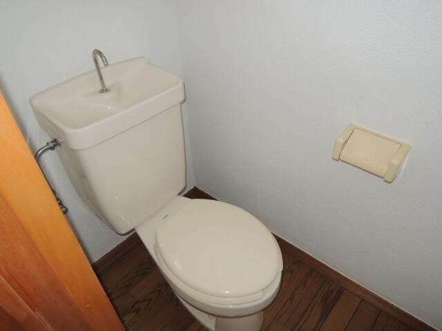 川崎市多摩区菅馬場１丁目のアパートのトイレ