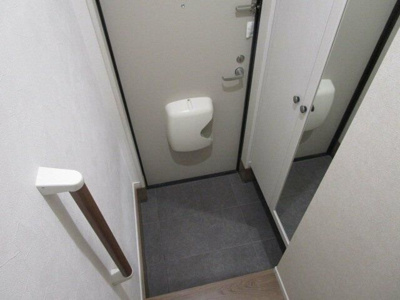 【玄関】 | アルマコート万願寺(アルマコートマンガンジ)