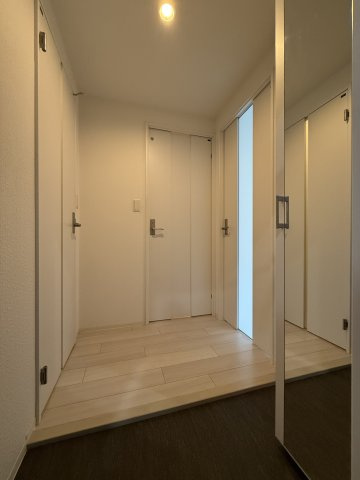 EDIFICE長居の玄関
