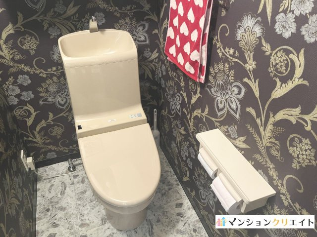 アパガーデンコート米松【電動シャッターガレージ付き】のトイレ