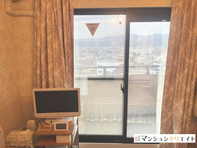 アパガーデンコート米松【電動シャッターガレージ付き】の洋室|洋室6.9帖