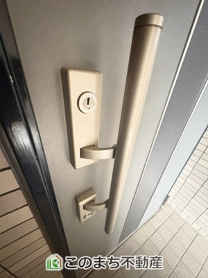 【防犯設備】 | サーパス駅東通り | 玄関キーは安心のディンプル1キー2ロック☆
