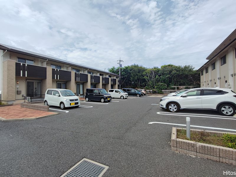 ルーチェ Bの駐車場|駐車場