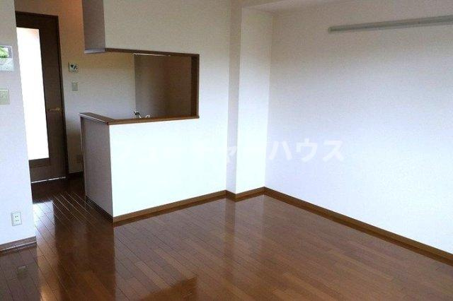 セジュール東石川の居間・リビング