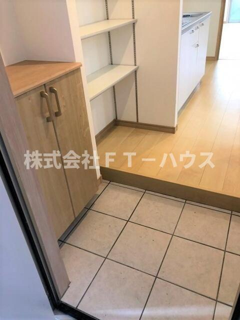 ＬＡＵＲＥＬ西船橋の玄関