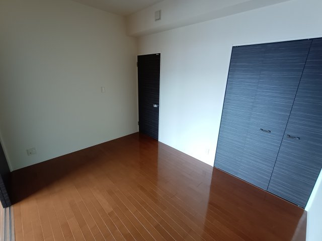 Casa ELEVATO II(カーサエレベート2)の居間・リビング