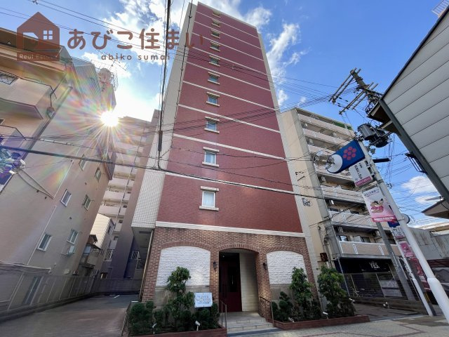 クローバー・グランデ長居公園の外観