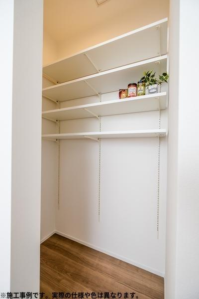 南春日　新築の収納|※写真はイメージです。実際の仕様や色は異なります。