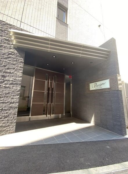 パルティール桜山のエントランス