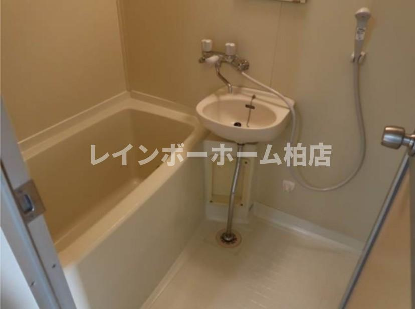 特典：仲介手数料が無料です!!の浴室|コンパクトで使いやすいお風呂です