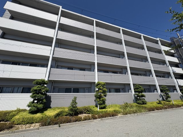 神戸市西区小山３丁目の賃貸マンションの外観