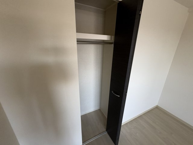 神戸市西区小山３丁目の賃貸マンションの収納