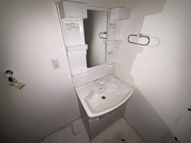 神戸市西区小山３丁目の賃貸マンションの洗面所