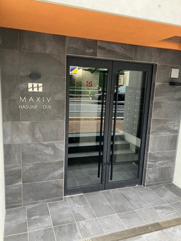 MAXIV蓮根DUEのエントランス