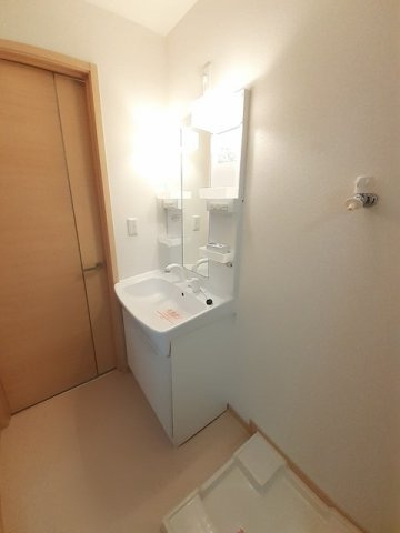 サンメゾン津高の洗面所