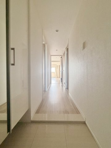 アルファスマート草津新浜町の玄関|玄関