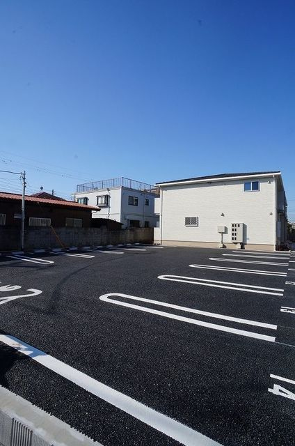 グランシャリオⅡの駐車場