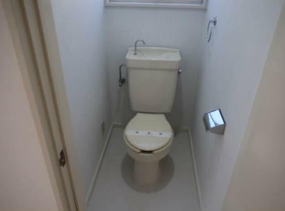 鎌ケ谷市鎌ケ谷３丁目のアパートのトイレ