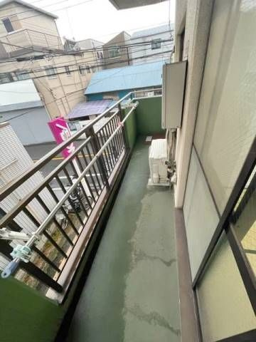クレストパレス荒川のバルコニー