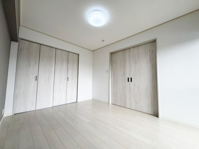 第一茨木ビューハイツ3号棟の洋室|南側洋室（6.0帖）です。