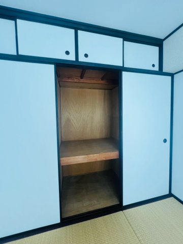 神陵台東住宅57号棟の収納