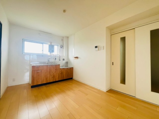 神陵台東住宅57号棟の居間・リビング