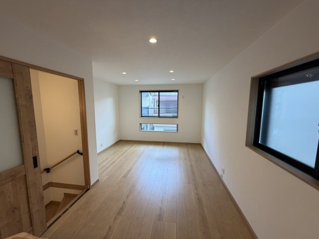 rn Maison若葉の居間・リビング