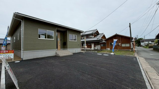 アーネストワン　柳川市間第2の駐車場